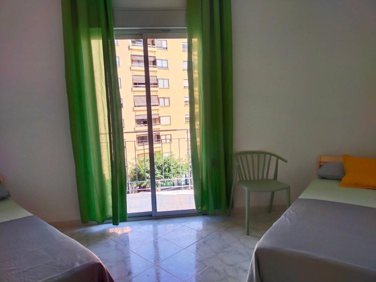 Pastel Love Apartment Gandia Bagian luar foto